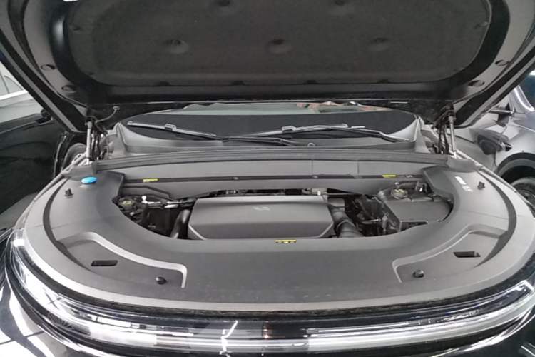Used Li Auto L7 2023 Air model Engine Bay