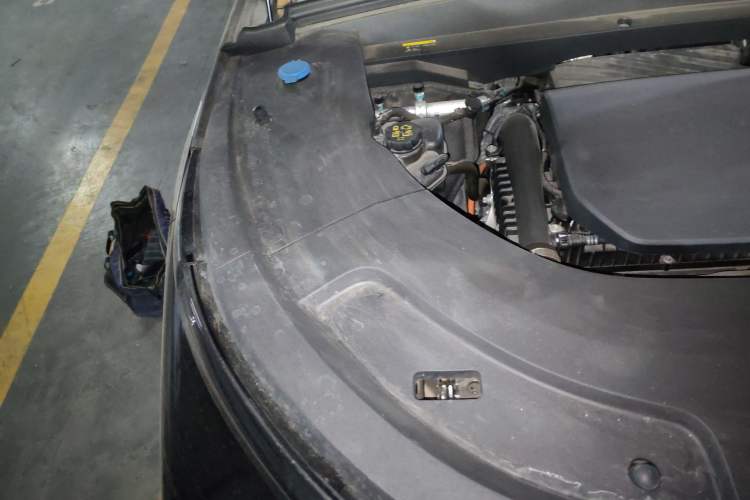 Used Li Auto L7 2023 Air model Engine Bay Right