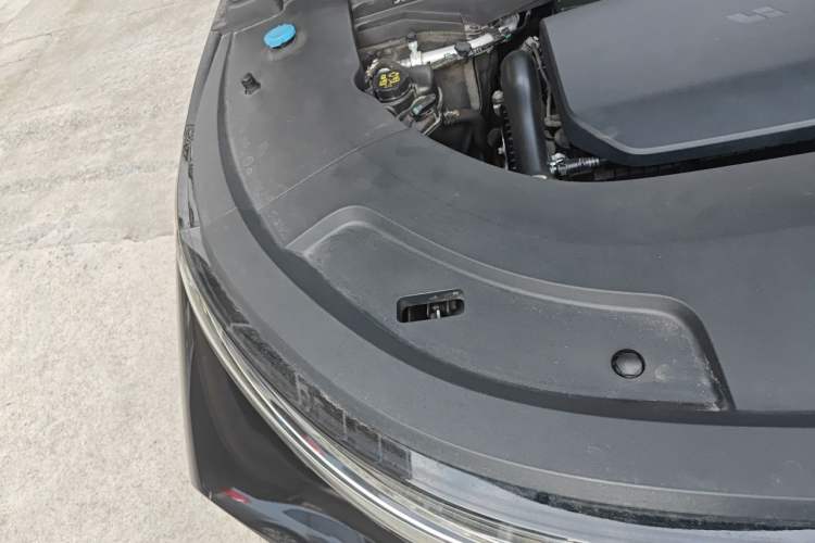 Used Li Auto L7 2023 Air model Engine Bay Right