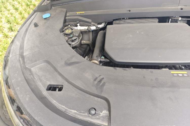 Used Li Auto L7 2023 Pro Model Engine Bay Right