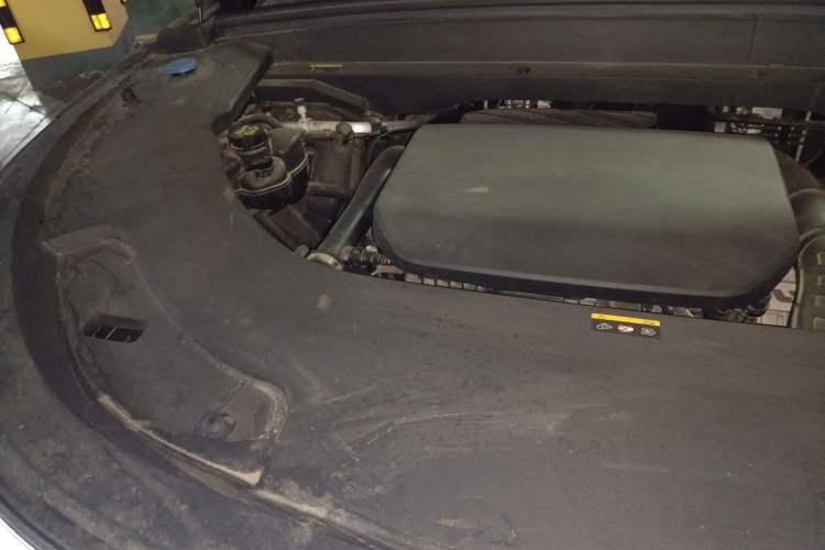 Used Li Auto L7 2023 Pro Model Engine Bay Right