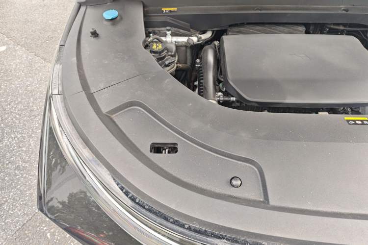 Used Li Auto L7 2023 Pro Model Engine Bay Right
