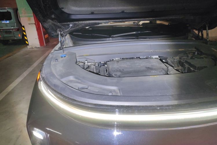 Used Li Auto L7 2023 Max model Engine Bay Right