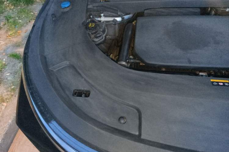 Used Li Auto L7 2023 Pro Model Engine Bay Right