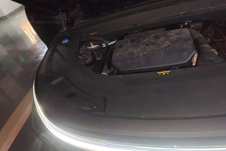 Used Li Auto L7 2023 Air model Engine Bay Right