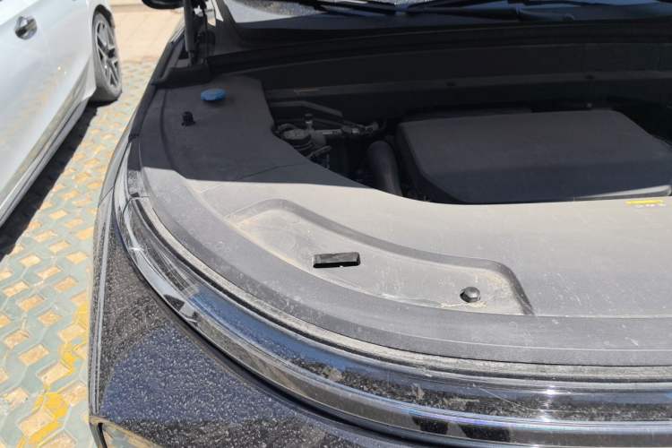 Used Li Auto L7 2023 Max model Engine Bay Right