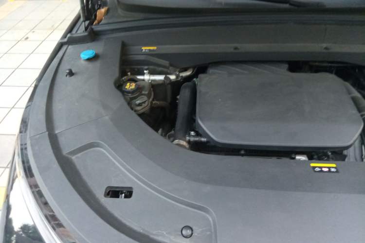 Used Li Auto L7 2023 Pro Model Engine Bay Right