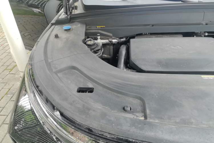 Used Li Auto L7 2023 Air model Engine Bay Right