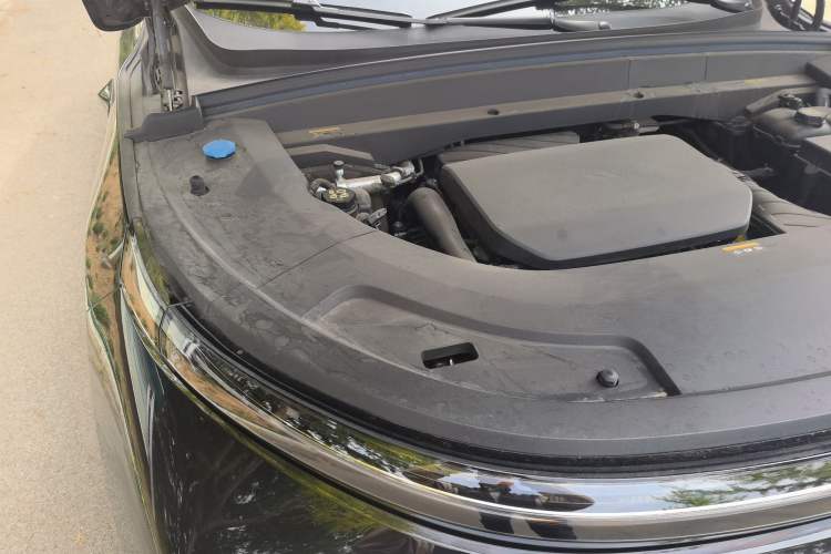 Used Li Auto L7 2023 Max model Engine Bay Right