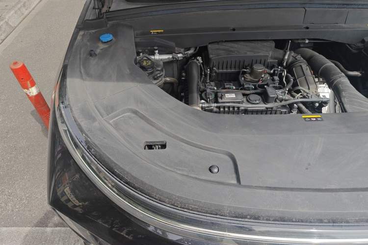 Used Li Auto L7 2023 Air model Engine Bay Right