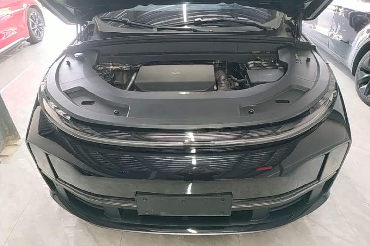 Used Li Auto L7 2023 Pro Model Engine Bay