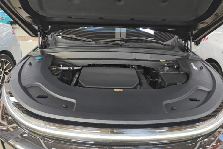 Used Li Auto L7 2023 Air model Engine Bay