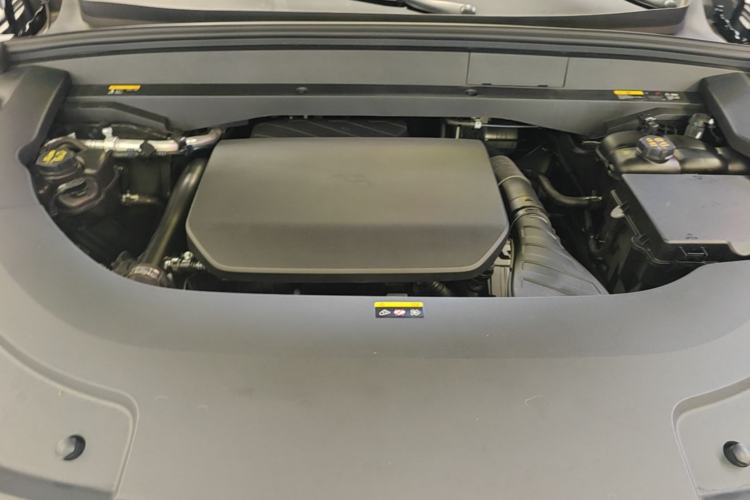 Used Li Auto L7 2023 Pro Model Engine Bay