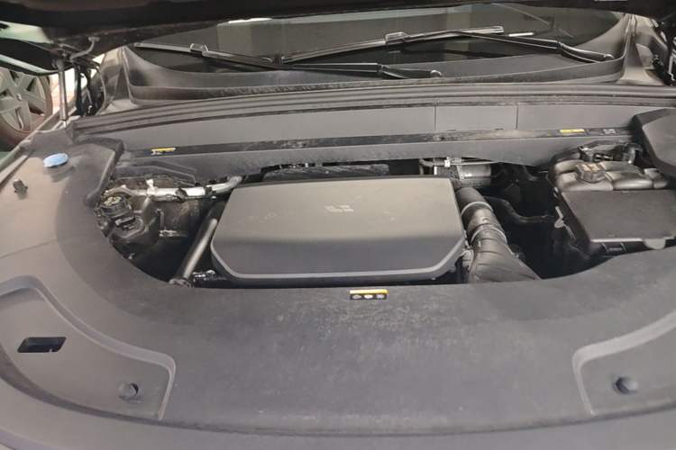 Used Li Auto L7 2023 Pro Model Engine Bay