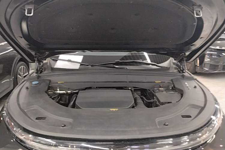 Used Li Auto L7 2023 Air model Engine Bay