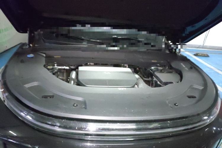 Used Li Auto L7 2023 Pro Model Engine Bay