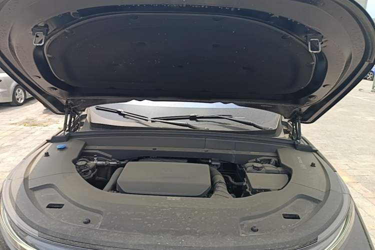 Used Li Auto L7 2023 Max model Engine Bay