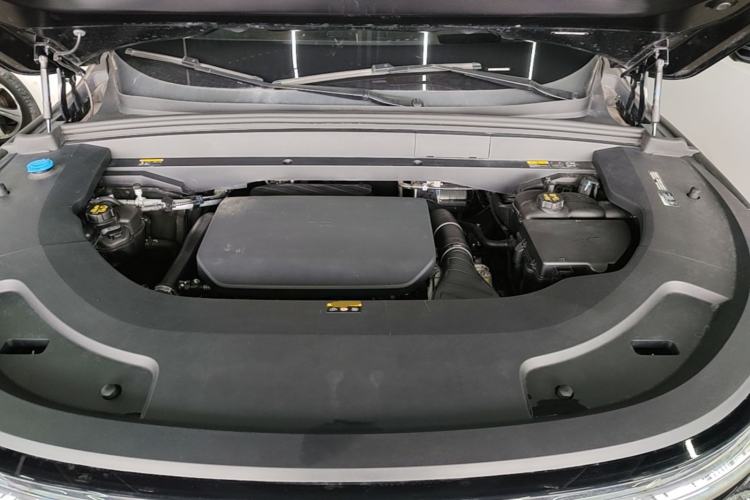Used Li Auto L7 2023 Pro Model Engine Bay