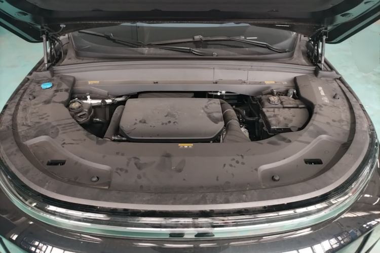 Used Li Auto L7 2023 Air model Engine Bay