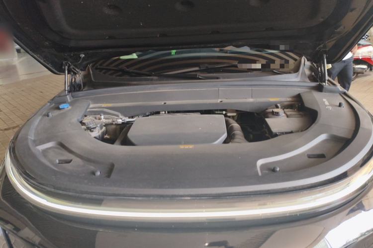 Used Li Auto L7 2023 Pro Model Engine Bay
