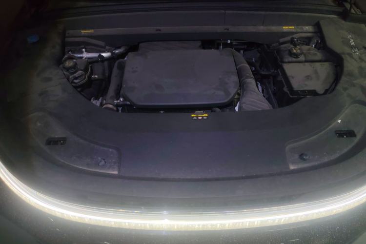 Used Li Auto L7 2023 Pro Model Engine Bay