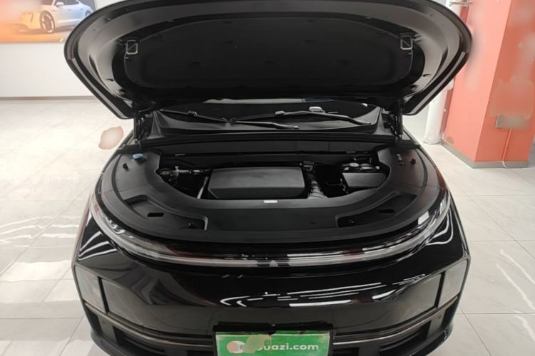 Used Li Auto L7 2023 Pro Model Engine Bay