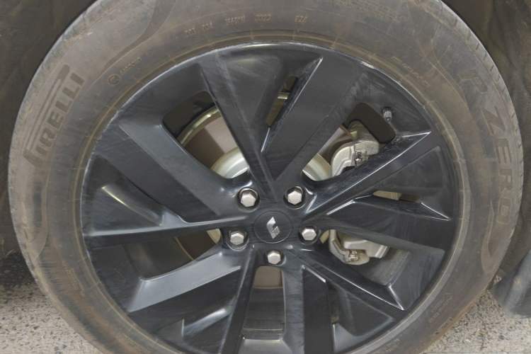 Used Li Auto L7 2023 Pro Model Exterior 1