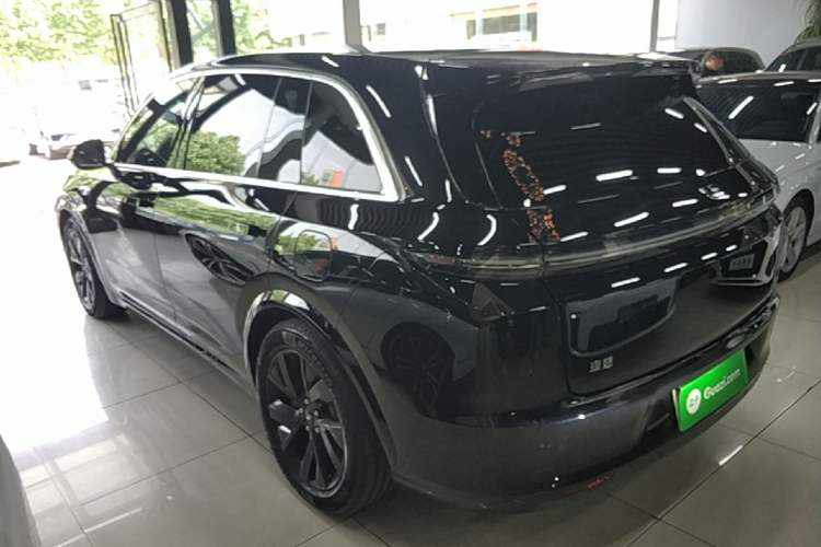 Used Li Auto L7 2023 Pro Model Exterior 2