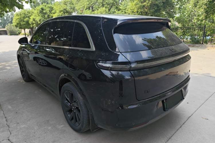 Used Li Auto L7 2023 Pro Model Exterior 2