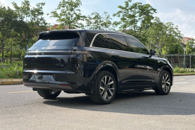 Used Li Auto L7 2023 Air model Exterior 2