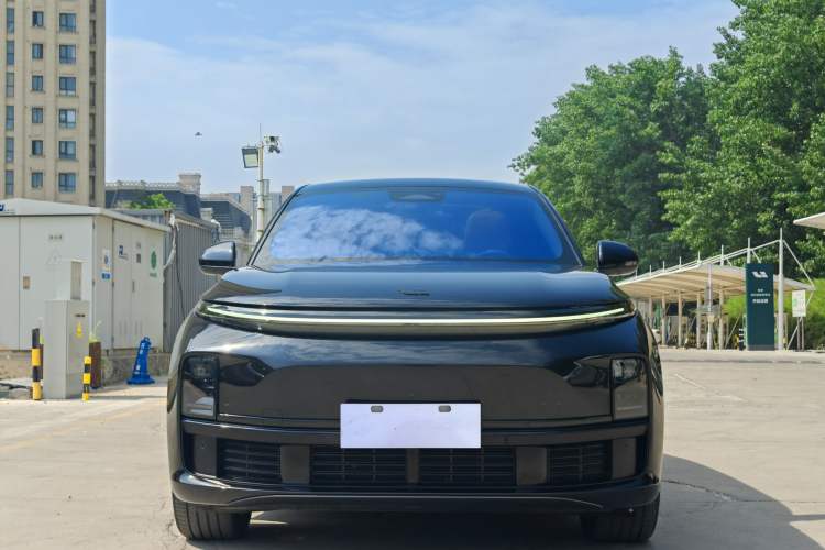 Used Li Auto L7 2023 Pro Model Exterior 2