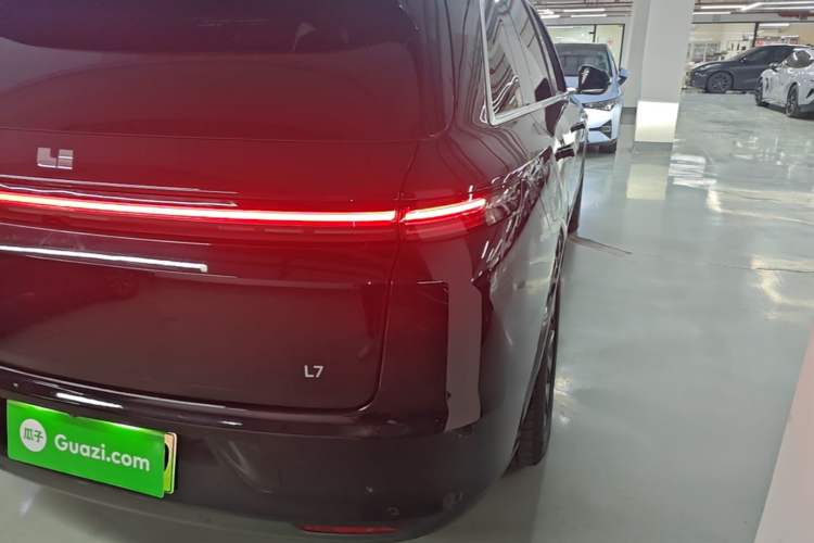 Used Li Auto L7 2023 Pro Model Exterior 3