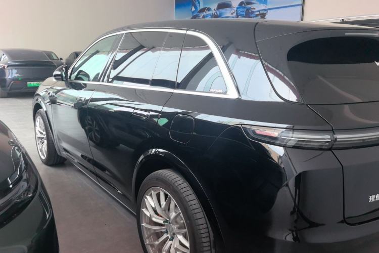 Used Li Auto L7 2023 Pro Model Exterior 3