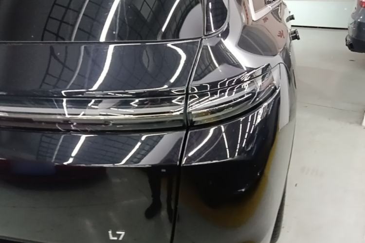 Used Li Auto L7 2023 Pro Model Exterior 3