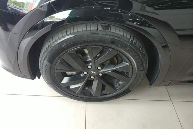 Used Li Auto L7 2023 Pro Model Exterior 4