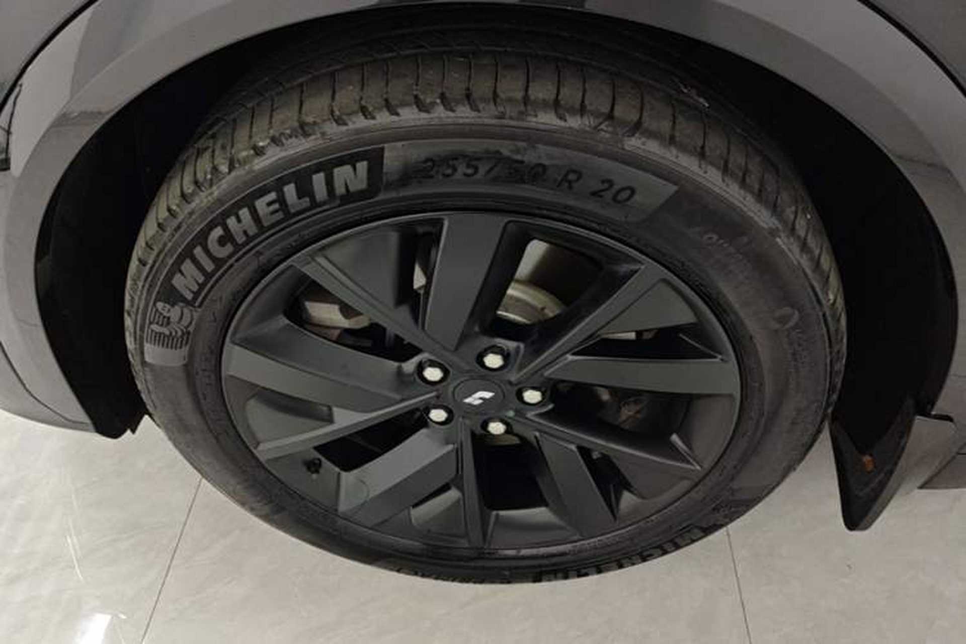 Used Li Auto L7 2023 Pro Model Exterior 4