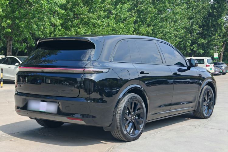 Used Li Auto L7 2023 Pro Model Exterior 4