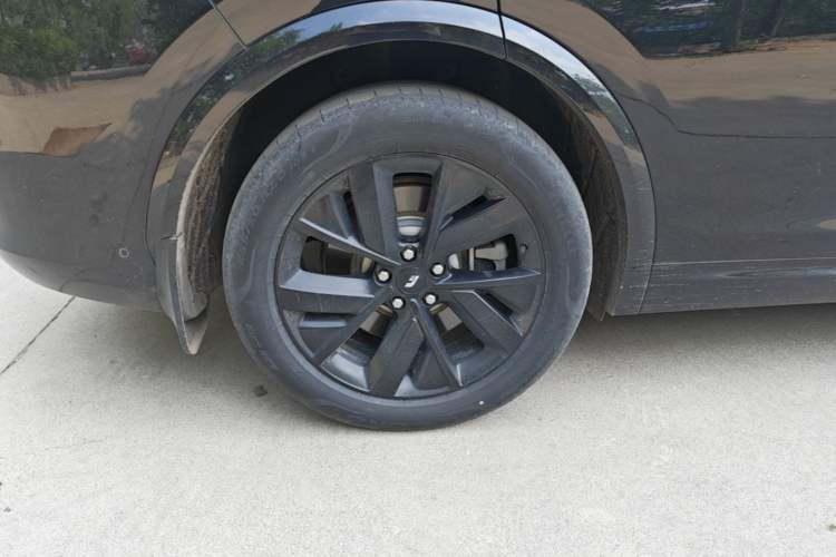 Used Li Auto L7 2023 Pro Model Exterior 5