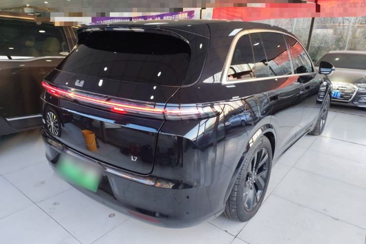 Used Li Auto L7 2023 Pro Model Exterior 5
