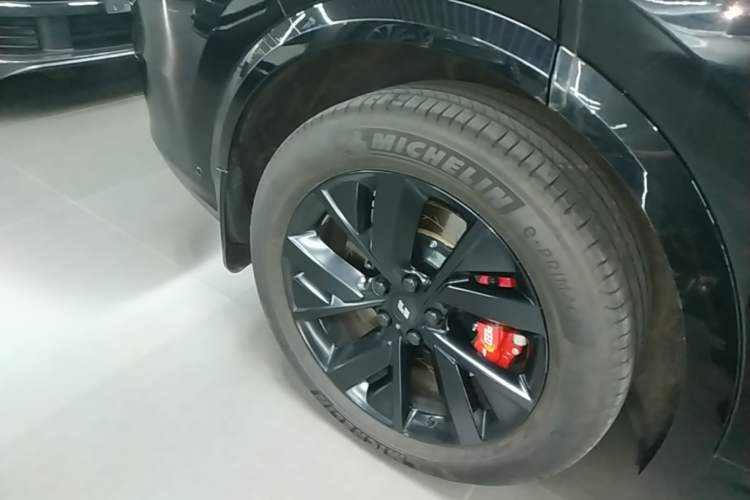 Used Li Auto L7 2023 Pro Model Exterior 5