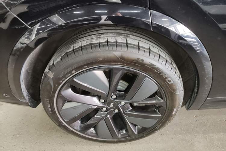 Used Li Auto L7 2023 Pro Model Exterior 5