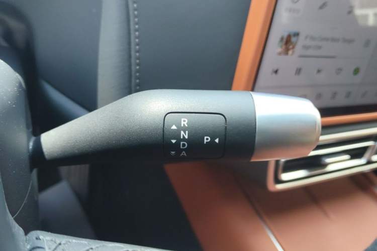 Used Li Auto L7 2023 Air model Gear Lever
