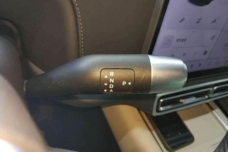 Used Li Auto L7 2023 Pro Model Gear Lever