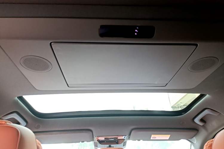Used Li Auto L7 2023 Max model Headliner