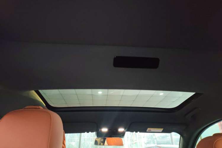 Used Li Auto L7 2023 Pro Model Headliner