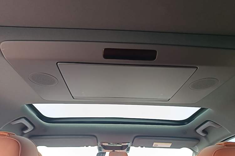 Used Li Auto L7 2023 Max model Headliner