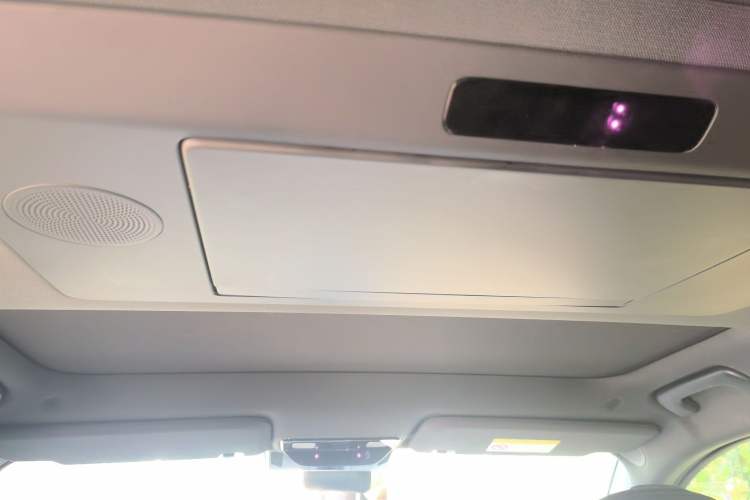 Used Li Auto L7 2023 Max model Headliner