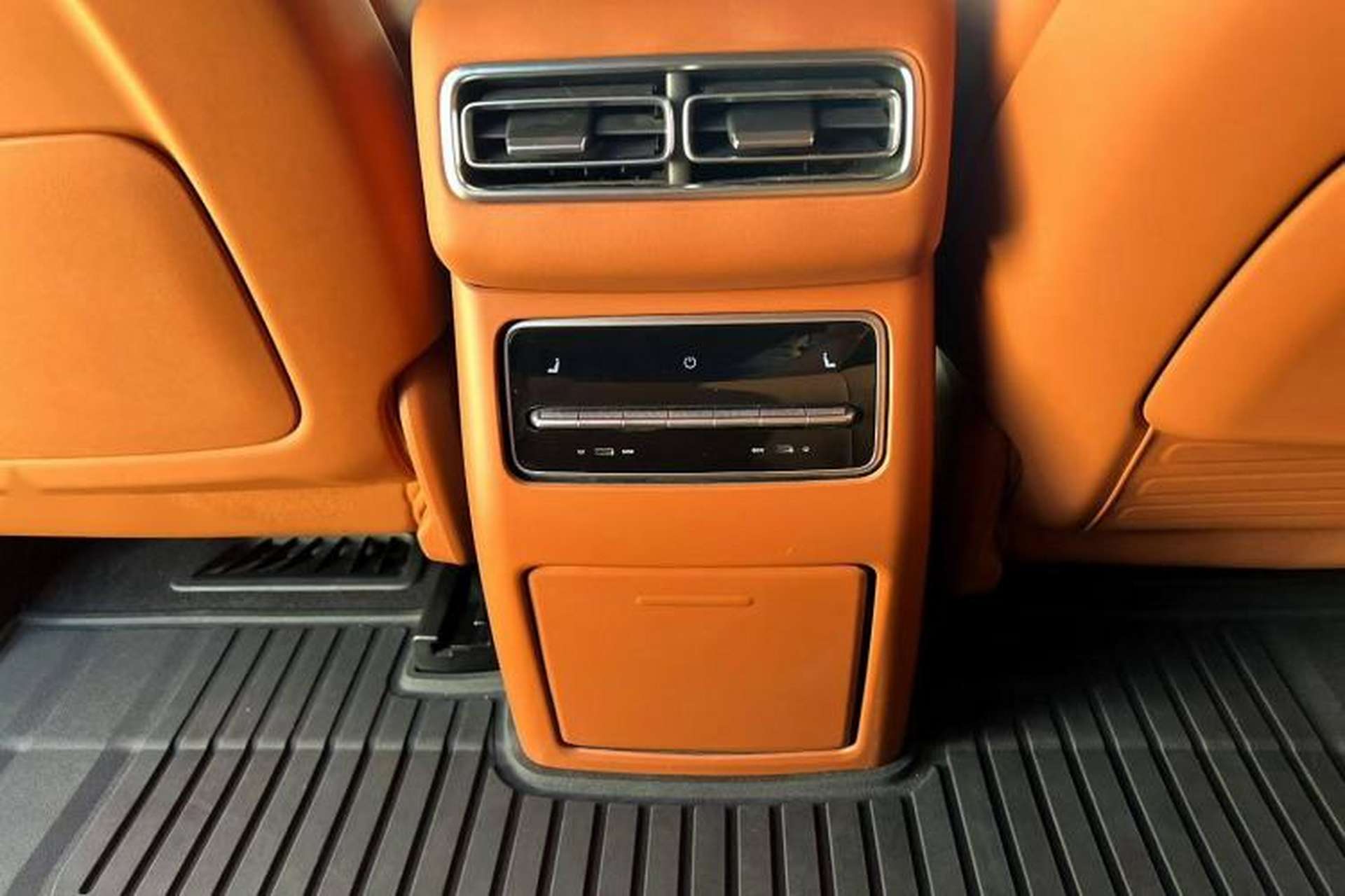 Used Li Auto L7 2023 Pro Model Interior 1