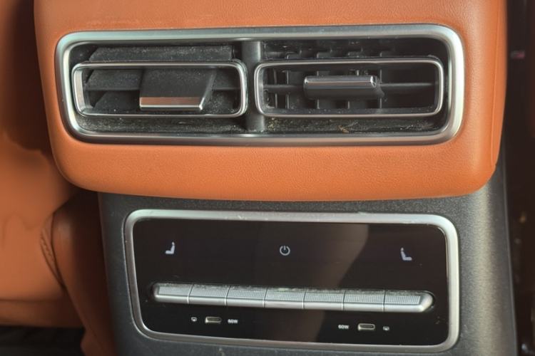 Used Li Auto L7 2023 Air model Interior 4