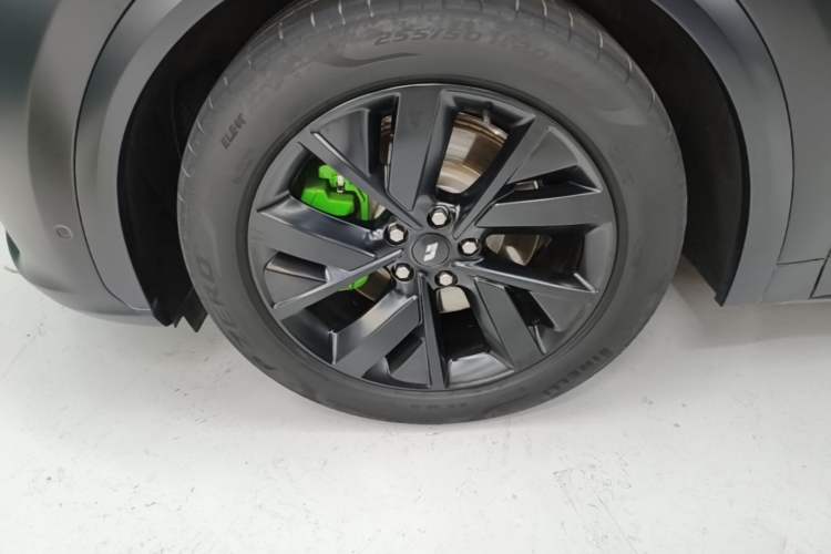Used Li Auto L7 2023 Pro Model Left Front Wheel Hub